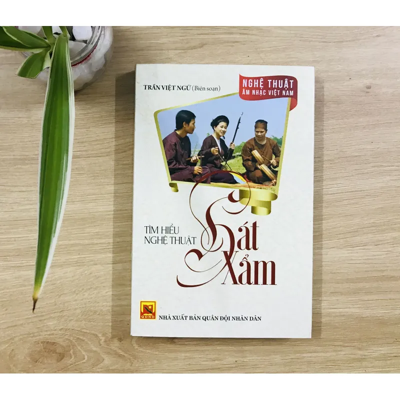 TÌM HIỂU NGHỆ THUẬT HÁT XẨM 595310