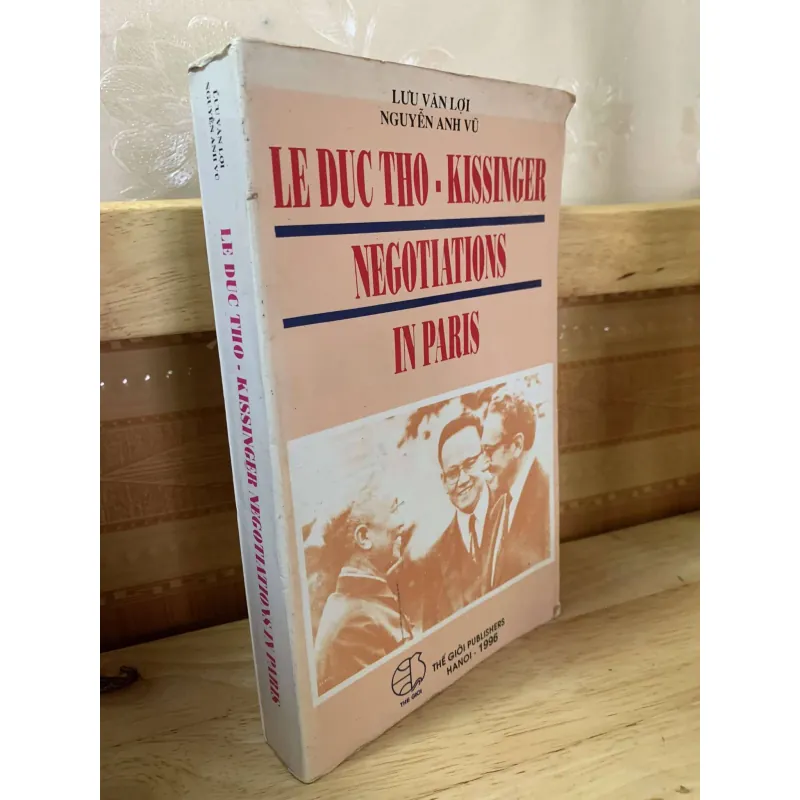 Le Duc Tho - Kissinger - Negotiations In Paris 708051