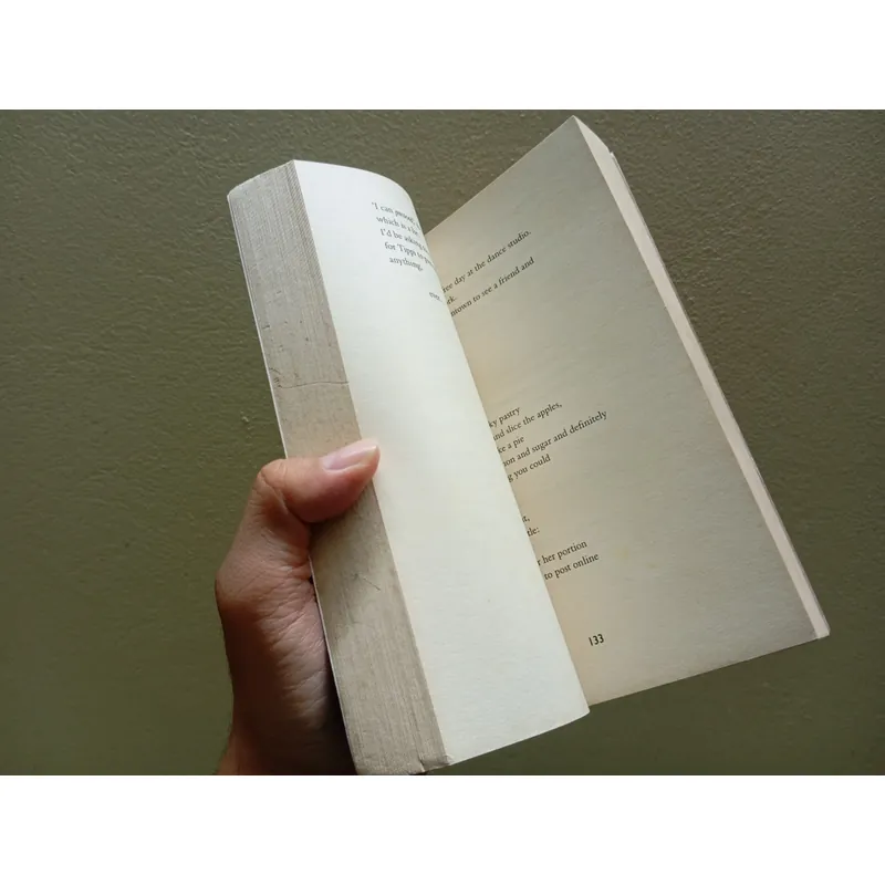 One, sách ngoại văn tiếng Anh, english book, tiểu thuyết  603469