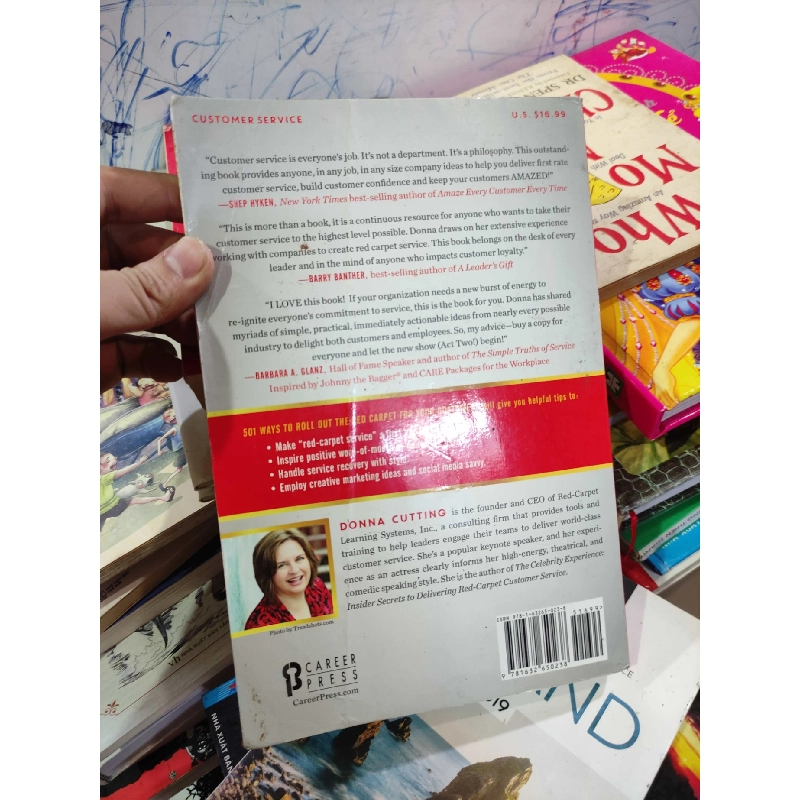 501 ways to roll out the red carpet for your customers 910220