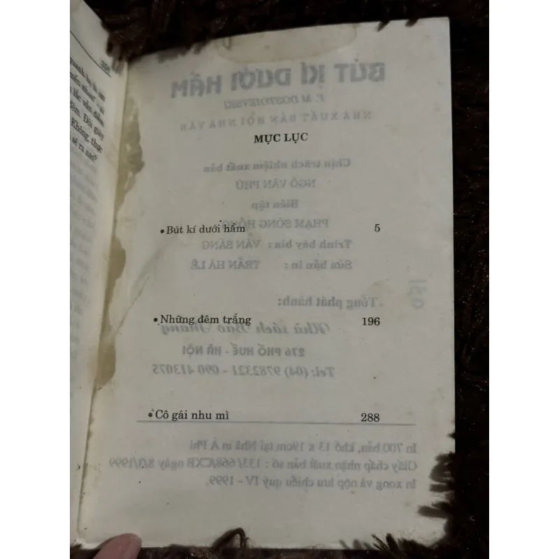 Bút ký dưới hầm 763370