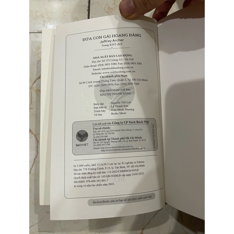 Hai số phận + Đứa con gái hoang đàng combo 2 cuốn 469572