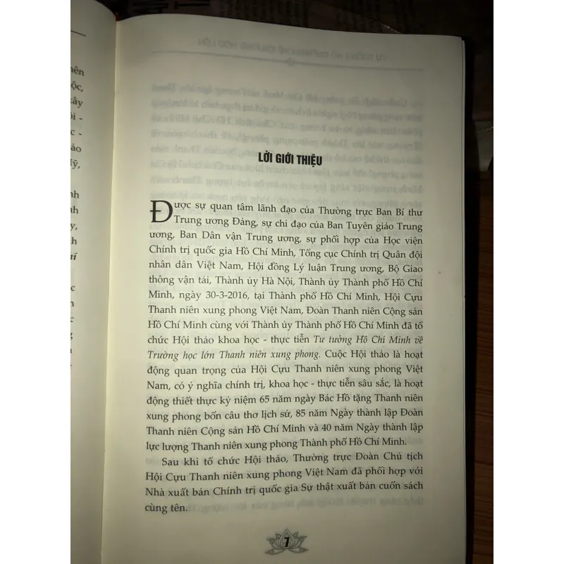 Tư tưởng Hồ Chí Minh về trường học lớn thanh niên xung phong  733559