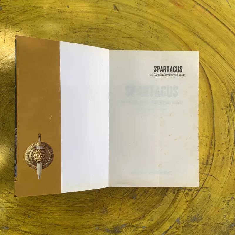 SPARTACUS CHÚA TỂ ĐẤU TRƯỜNG MÁU 972730