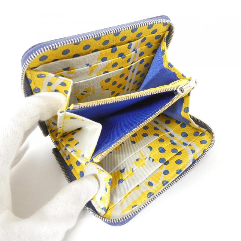 Ví Hermes BRIDES DE GALA FANTOME POIS lụa trong compact 075190CK 620214