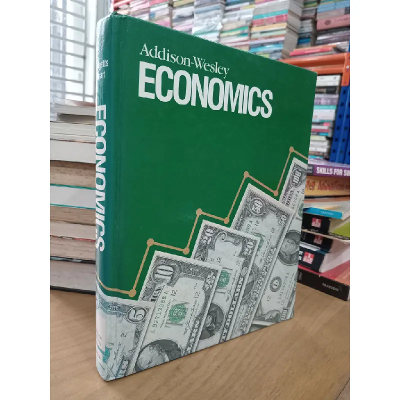 Economics - Richard M. Hodgetts, Terry L. Smart 593932