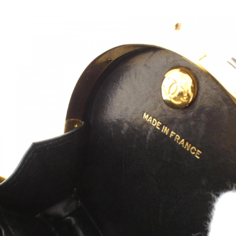 【Vintage】Túi xách chéo Chanel 612564