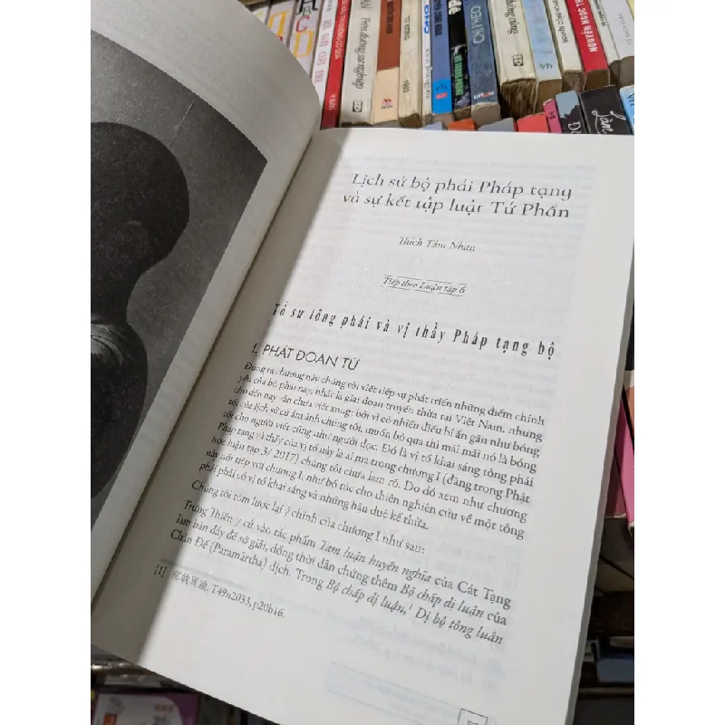 Hương tích - Phật học luận tập 563336