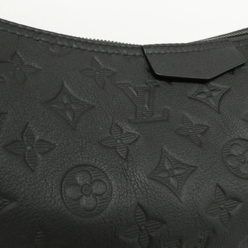 Túi xách hobo Monogram Shadow của Louis Vuitton M12850 611039