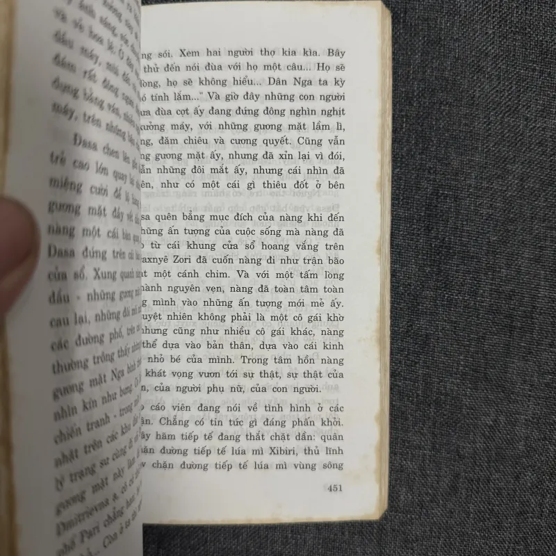 Sách Con đường đau khổ - Aleksey Tolstoy 748306