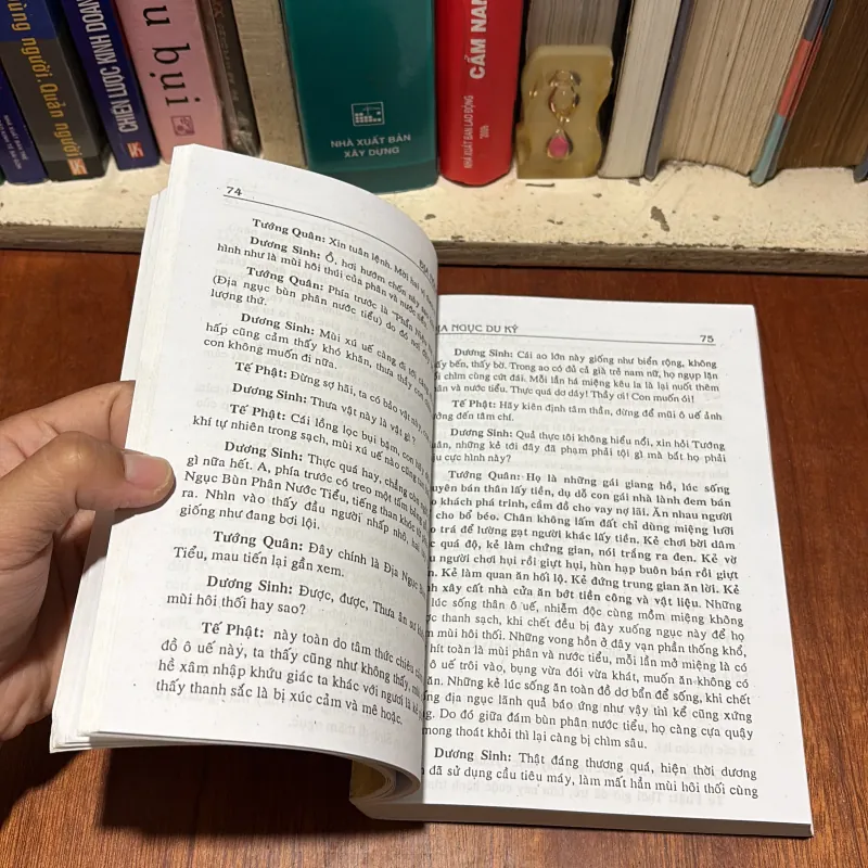 II Sách Tâm Linh: Địa Ngục Du Ký - Thánh Hiền Đường (Trước Tác Và Ấn Tống) - 2005 791072
