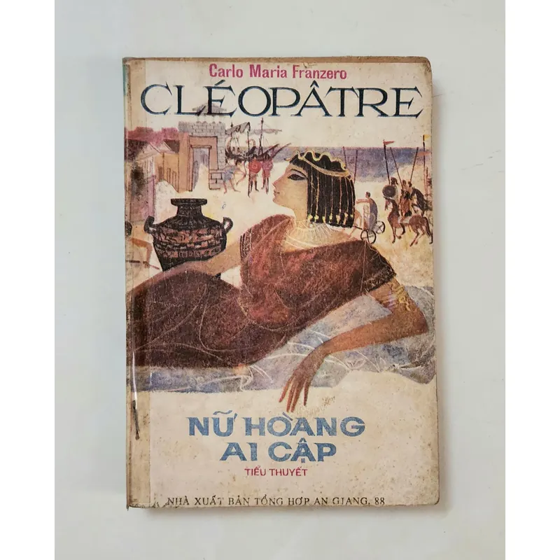 NỮ HOÀNG AI CẬP CLEOPATRA - Nhà văn Carlo Maria Franzero 709243