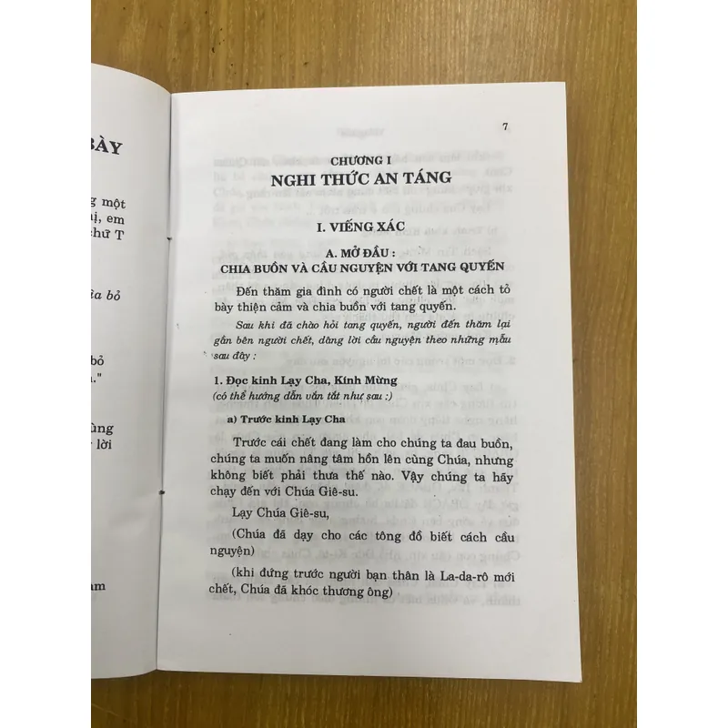 Nghi thức an táng 705955