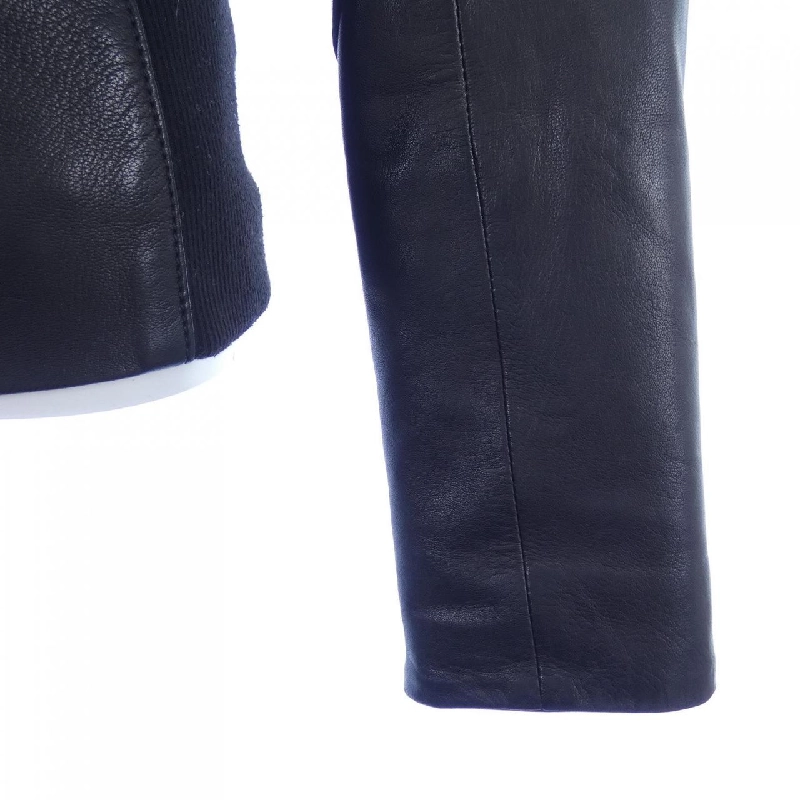 Áo khoác da EMPORIO ARMANI - Hàng hiệu Authentic 822673