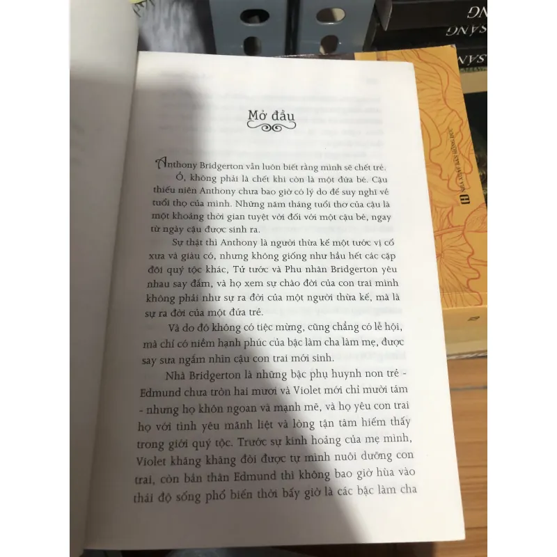 Tử tước và em 990587