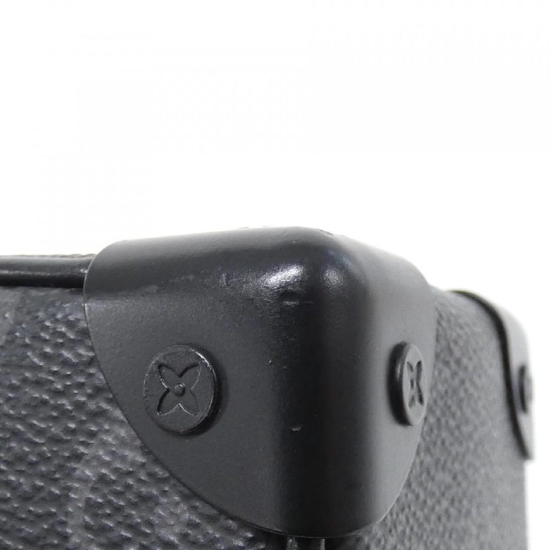 Túi xách vai Louis Vuitton Monogram Eclipse Mini Soft Trunk M44735 610708