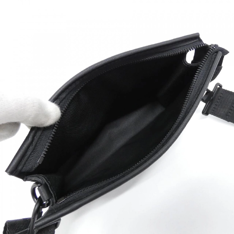 Túi đeo vai Louis Vuitton Monogram Shadow Gaston Wearable Wallet M81115 - Hàng hiệu Chính hãng 802752