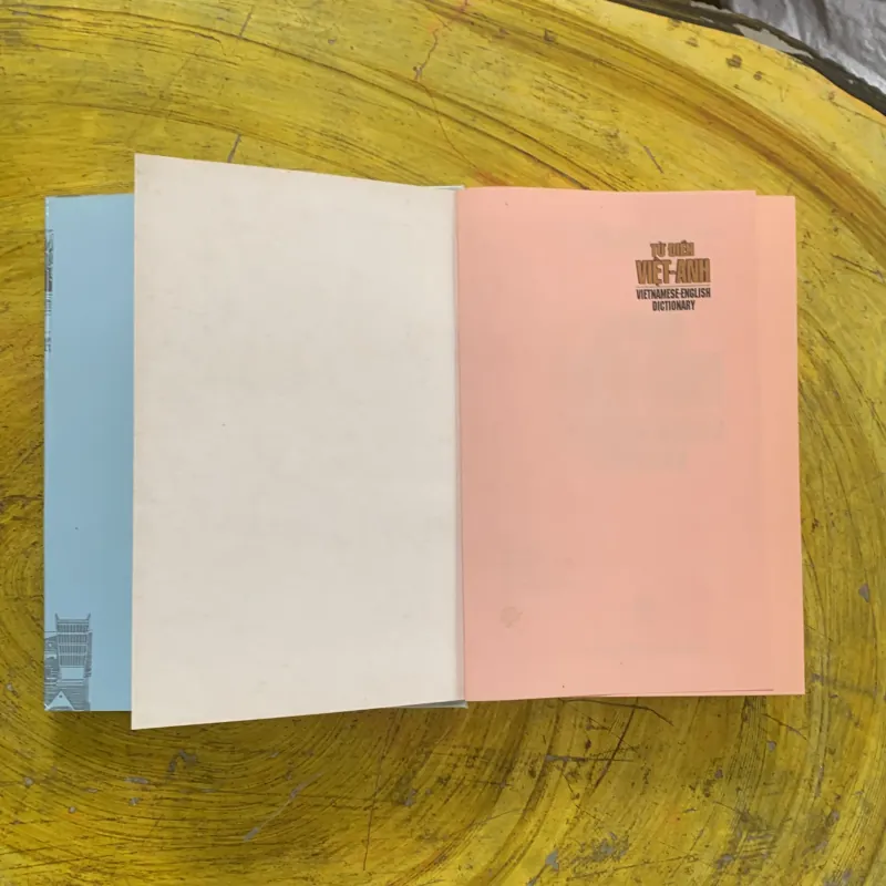 TỪ ĐIỂN VIỆT- ANH Vietnamese-English Dictionary  1022760