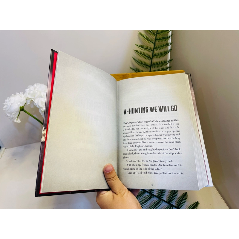 [Sách 2hand từ US] Like new 90% - Allies của Alan Gratz 477999