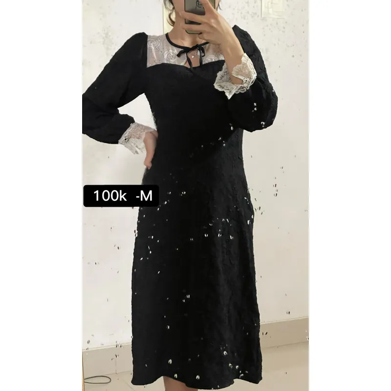 Váy đen dài tay 693504