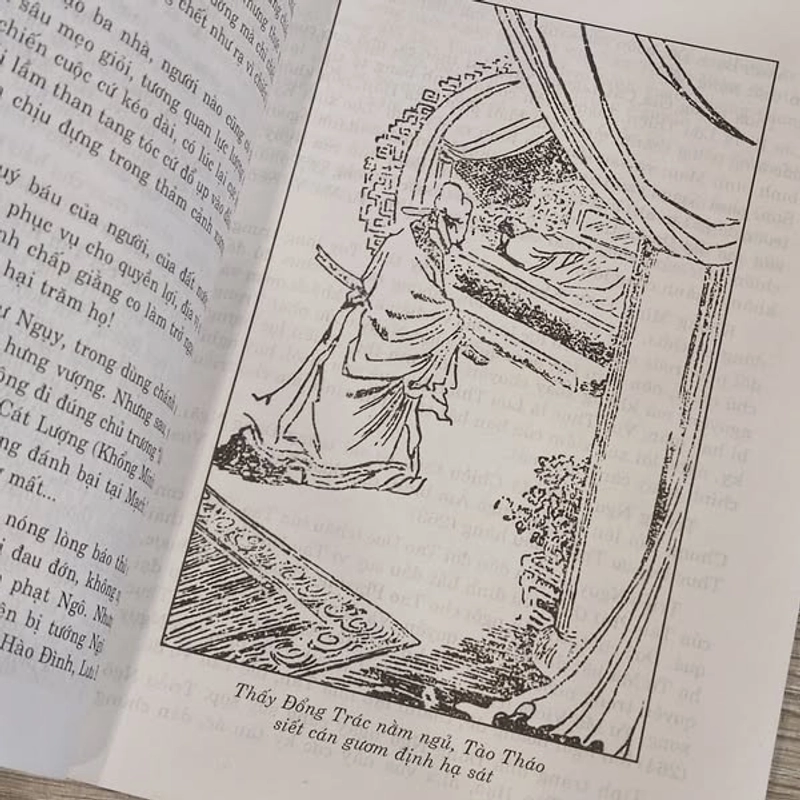 Tam Quốc bình giảng - Nguyễn Tử Quang 463084