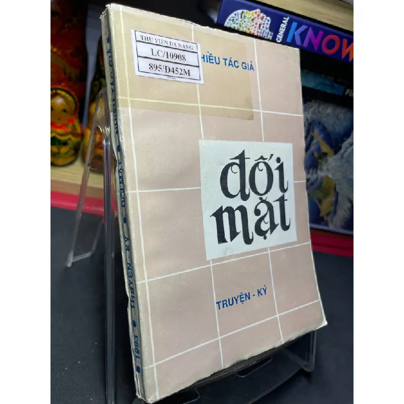 Đối mặt 1993 mới 50% ố vàng nặng Nhiều tác giả HPB0906 SÁCH VĂN HỌC Blogmeo21025 582206