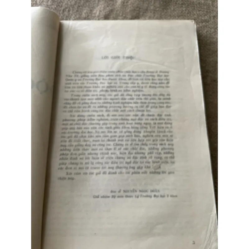 Chất độc hoc - dược sĩ Hoàng Như Tô- sách khổ lớn , 240 trang  796433