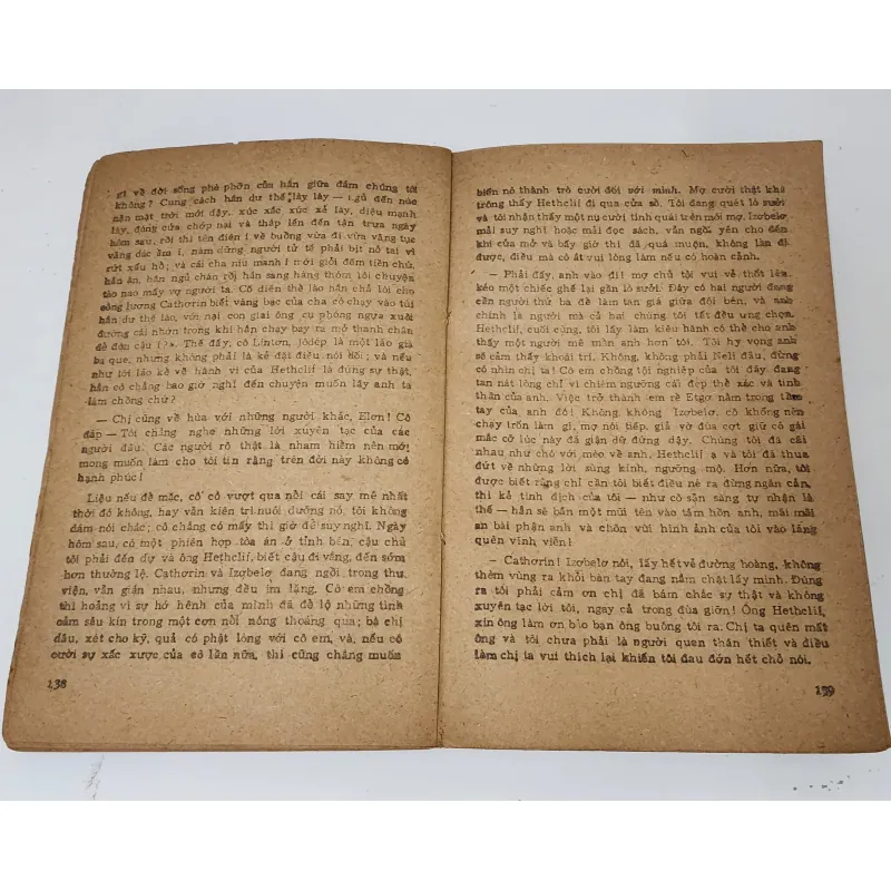 Tác phẩm VH kinh điển Anh: ĐỒI GIÓ HÚ (Emily Bronte) 792987