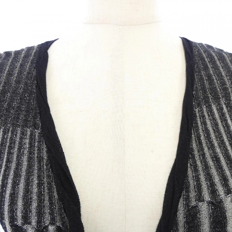 Áo khoác cardigan PERVERZE - Hàng hiệu Authentic 817033