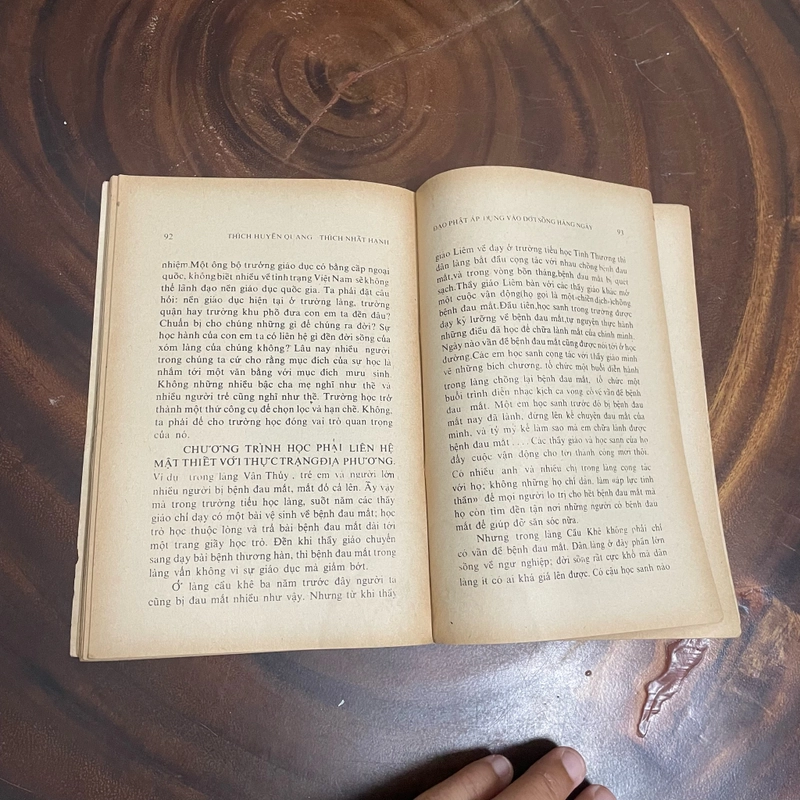II Tựa sách: Đạo Phật Áp Dụng Vào Đời Sống Hàng Ngày - Thích Huyền Quang & Thích Nhất Hạnh 446205