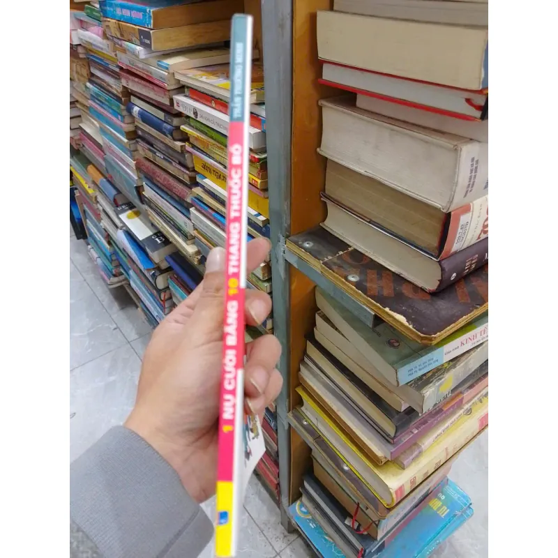 sách 1 nụ cười bằng 10 thang thuốc bổ  (B1) 701601