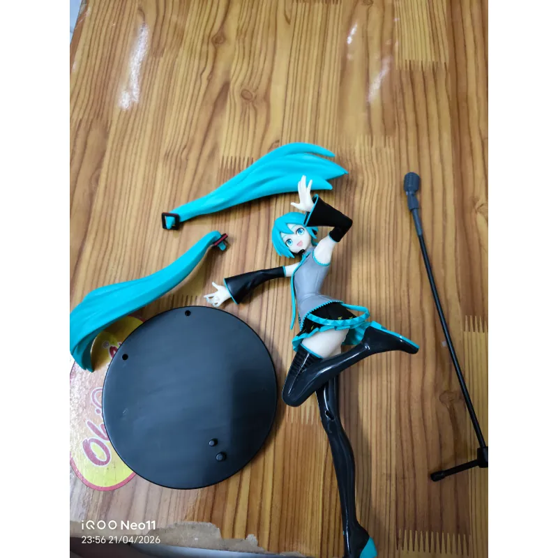 [Figure] Mô hình Hatsune Miku 1025545