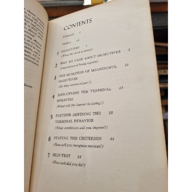 PREPARING INSTRUCTIONAL OBJECTIVES : FOR ANYONE INTERESTED IN TRANSMITTING SKILLS AND KNOWLEDGE TO OTHERS - Robert F. Mager 137328