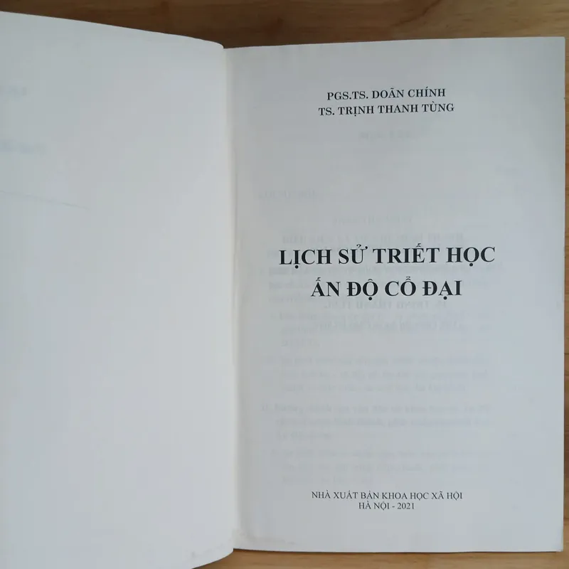 Lịch Sử Triết Học Ấn Độ Cổ Đại - PGS.TS Doãn Chính, TS. Trịnh Thanh Tùng 560960