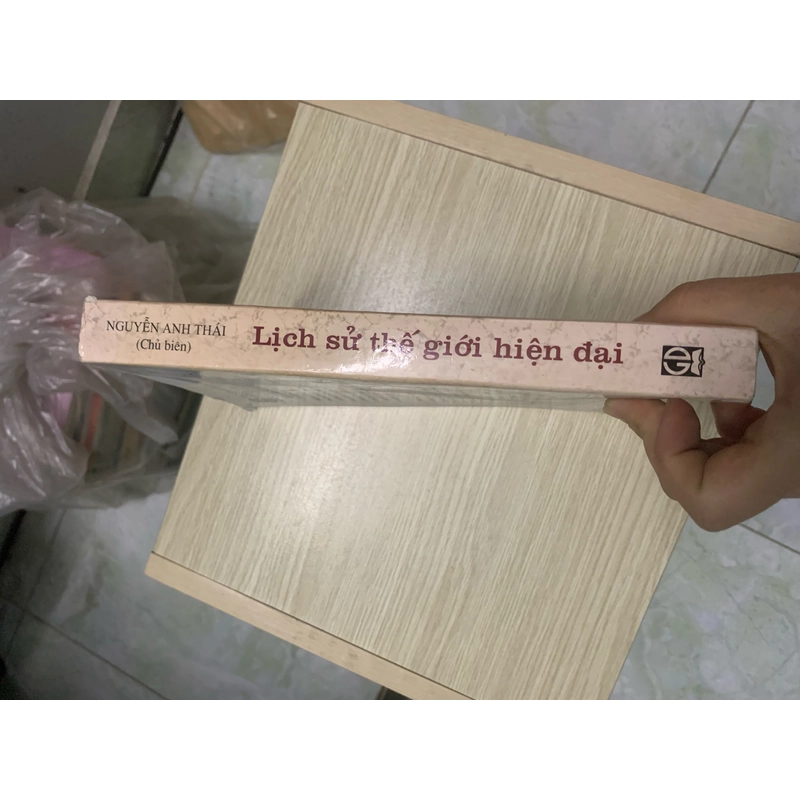 Sách Lịch sử thế giới hiện đại 533548