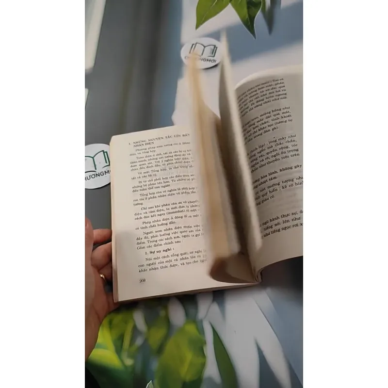 Vận Dụng Khoa Nhân Tướng Học Trong Ứng Xử Và Quản Lý Kinh Doanh - Việt Chương 727261