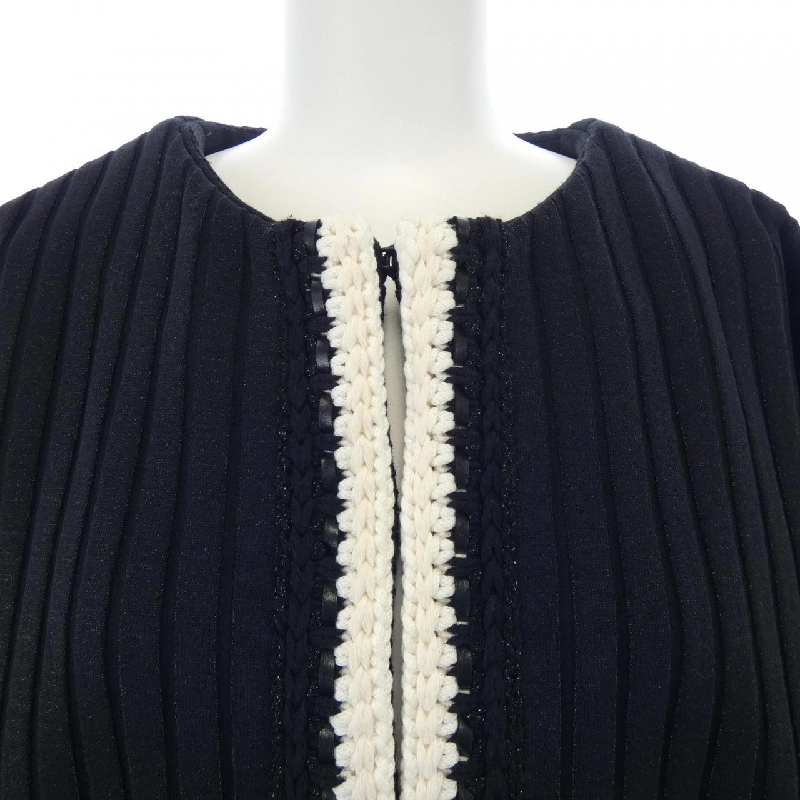 Áo khoác không cổ CHANEL P71829V63372 629726