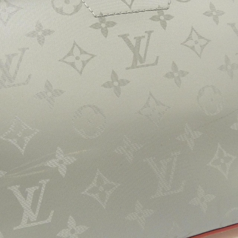 Túi xách Louis Vuitton Monogram Titanium Pochette Cosmos M63240 619556