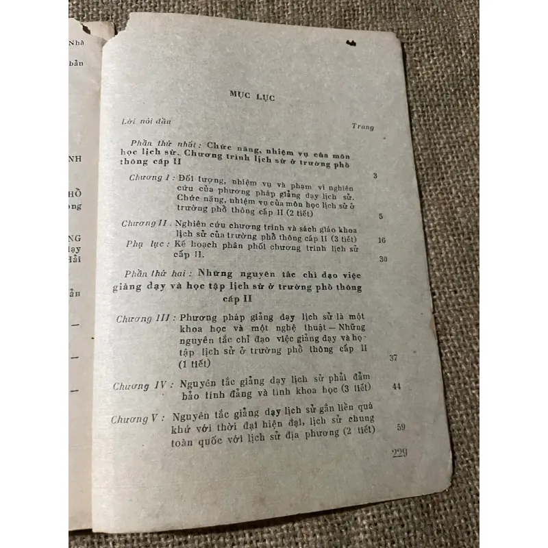 PHƯƠNG PHÁP GIẢNG DẠY MÔN HỌC LỊCH SỬ Ở TRƯỜNG PHỔ THÔNG CẤP II, TẬP I 573761