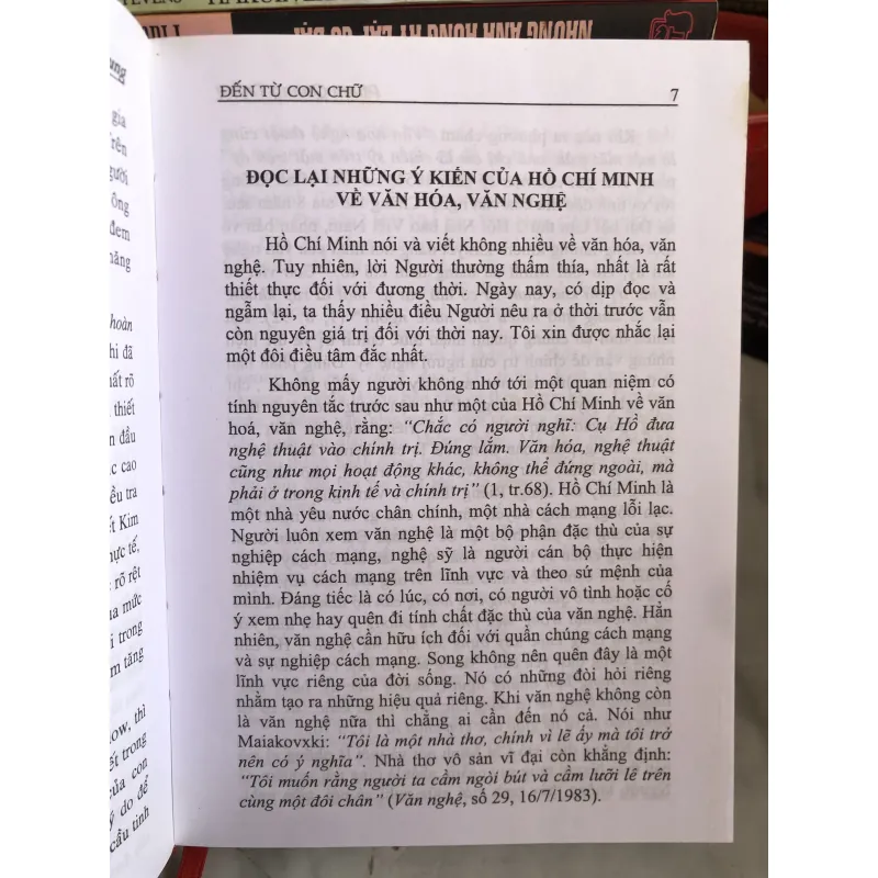 Đến từ con chữ - Phạm Quang Trung 992568