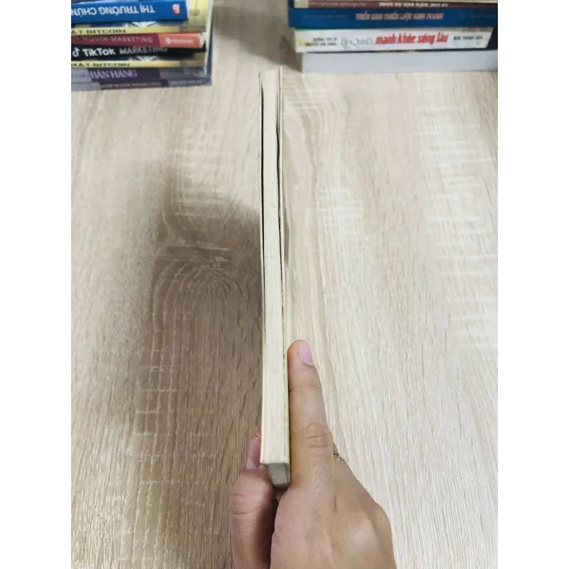 GIAO TIẾP ỨNG XỬ  1020295