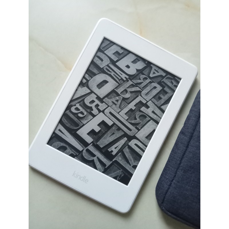 Máy đọc sách Kindle PPW3 màu trắng 144946