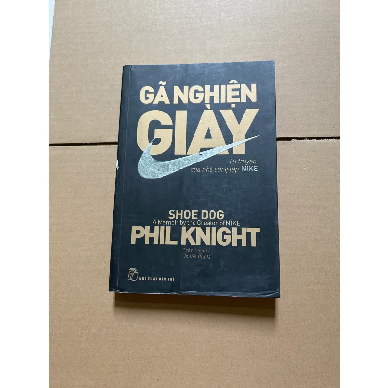 Gã nghiện giày 800089