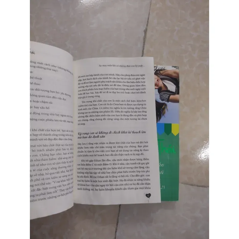 Dạy con kiểu Do Thái (2 tập) - TS Wendy Mogel - sách từng bị ẩm, chất lượng đọc tốt 931811