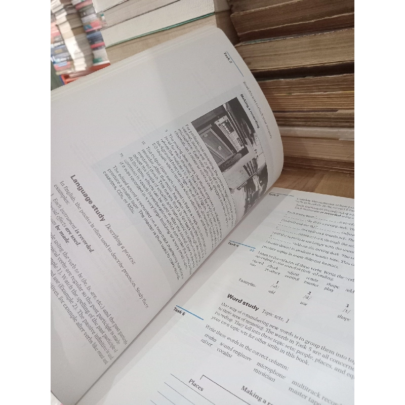 Oxford English for Electronics - Glendinning and McEwan 795858