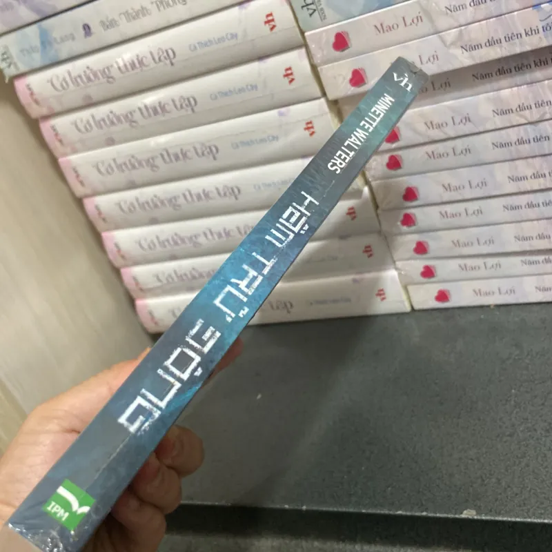 (Trinh thám) - Hầm Trữ Đông - Minette Walters 991703