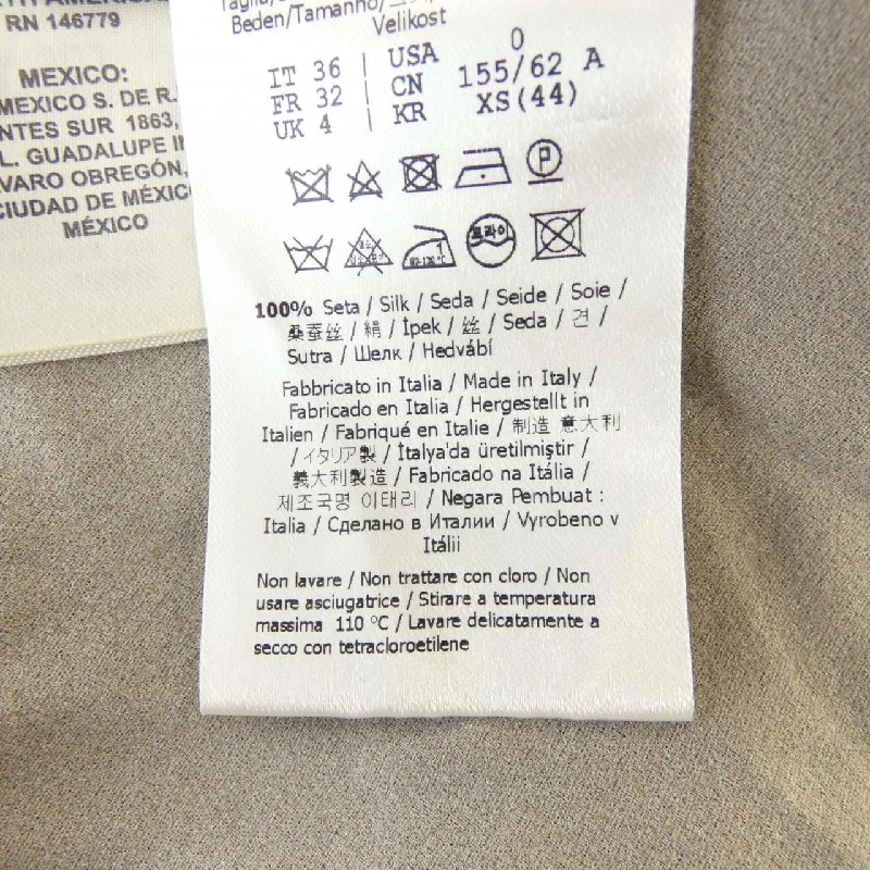 Quần short FENDI - Hàng hiệu Authentic 655317