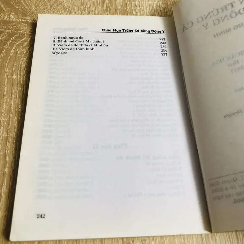 CHỮA MỤN TRỨNG CÁ BẰNG ĐÔNG Y 925801