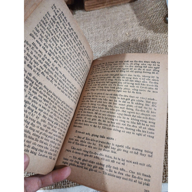 Thành trì - A.J.Cronin 1985 mới 70% ố rách mép(Văn học nước ngoài) HLSC2404 1028455