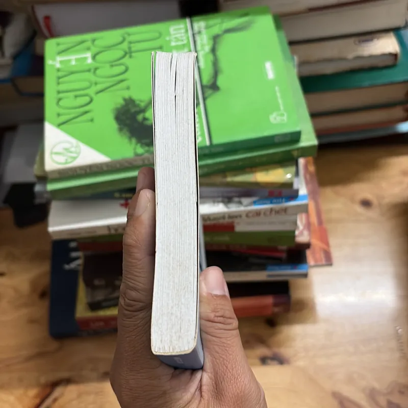 II Những Ngòi Bút Lửa (Tuyển Tập Những Bài “Thời Sự Và Suy Nghĩ” Đã Đăng Trên Tuổi Trẻ 700455